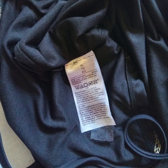 Old navy Girl's swimwear top - Picture 4 of 6